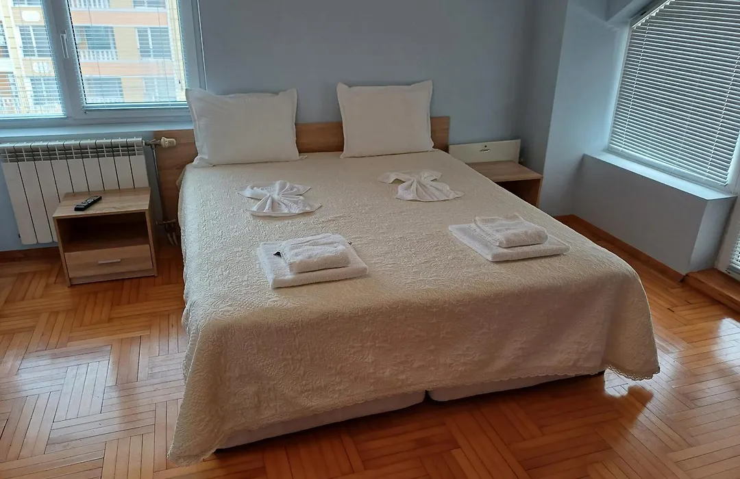 Guest Rooms Deva-1